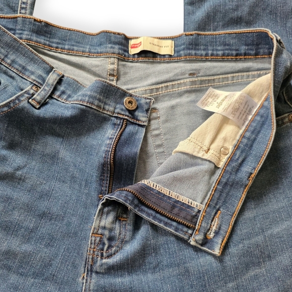 Wrangler Straight Fit Men's Jeans, Size 36x34 - Picture 4 of 7